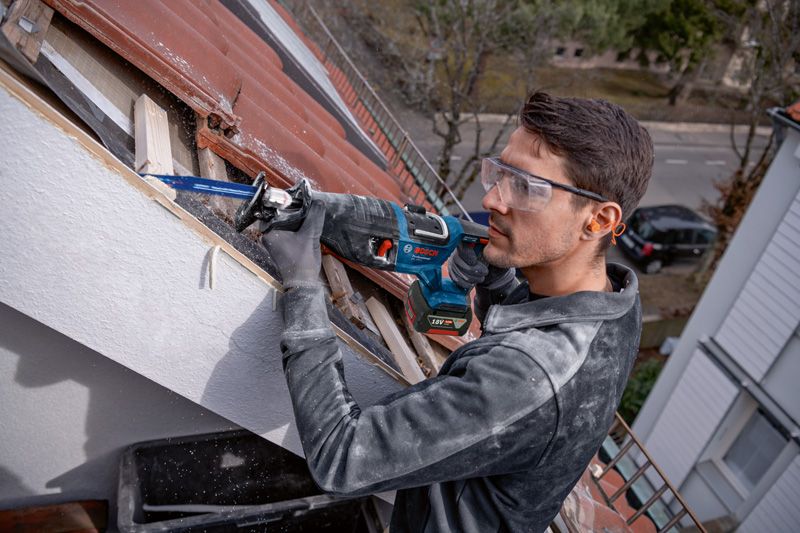 GSA 185-LI Cordless Reciprocating Saw | Bosch Professional