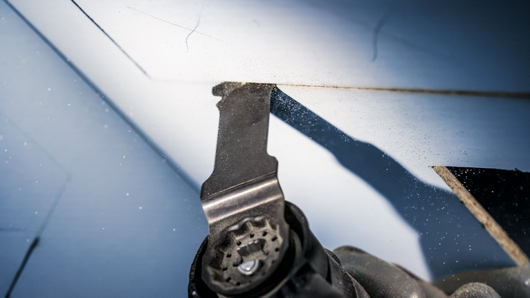 PRO AIZ 32 APIB Plunge Cut Blade, 32 x 50 mm Oscillating multi-tool blade cuts a straight line through drywall.